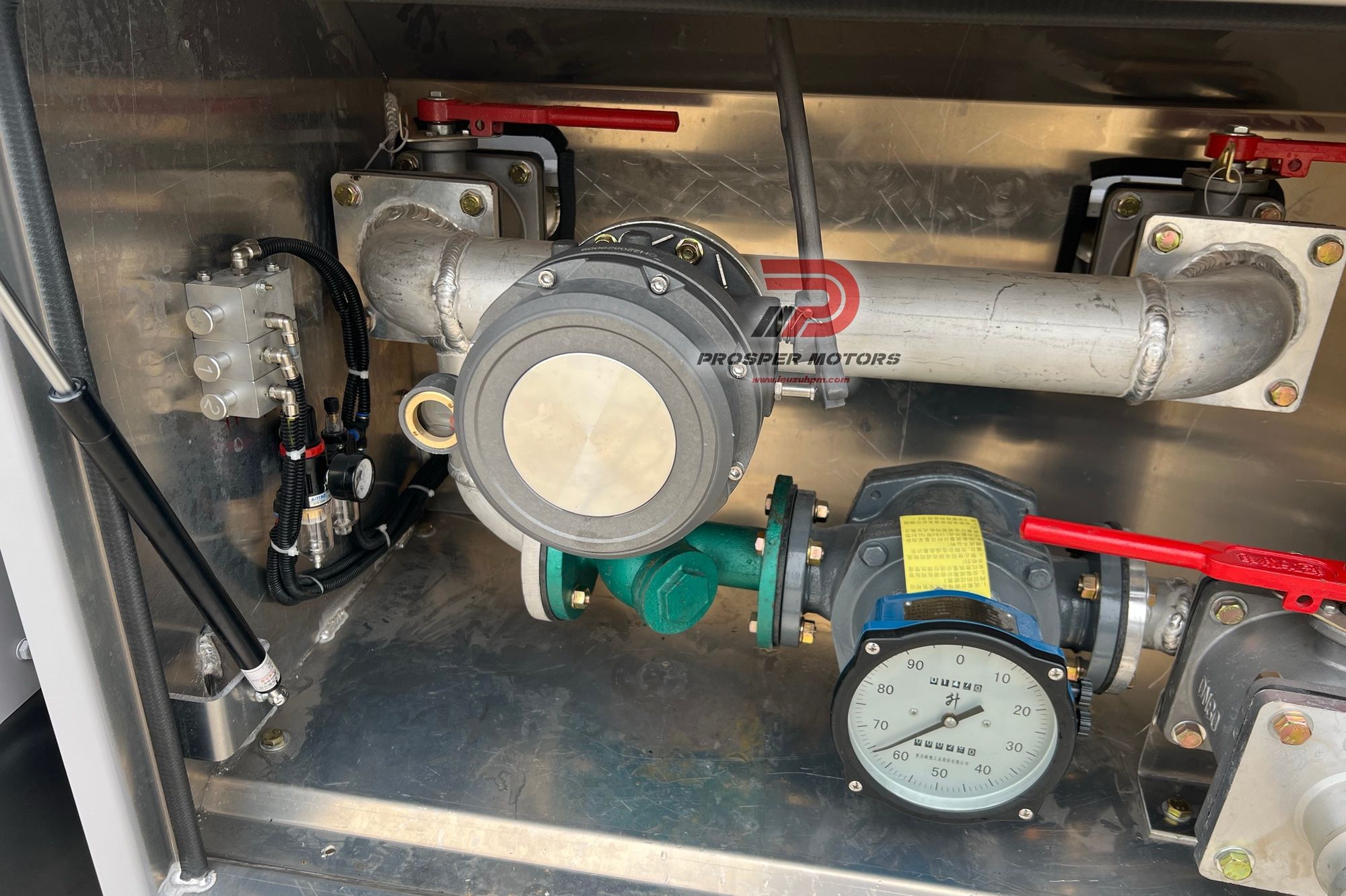 SEMI-REBOQUE DE COMBUSTÍVEL 10 CBM 2 EIXOS