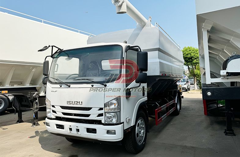 ISUZU NPR 5ton 10cbm fôrtank lastebil til salgs