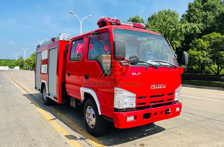 شاحنة إطفاء ISUZU ELF NKR سعة 1500 لتر