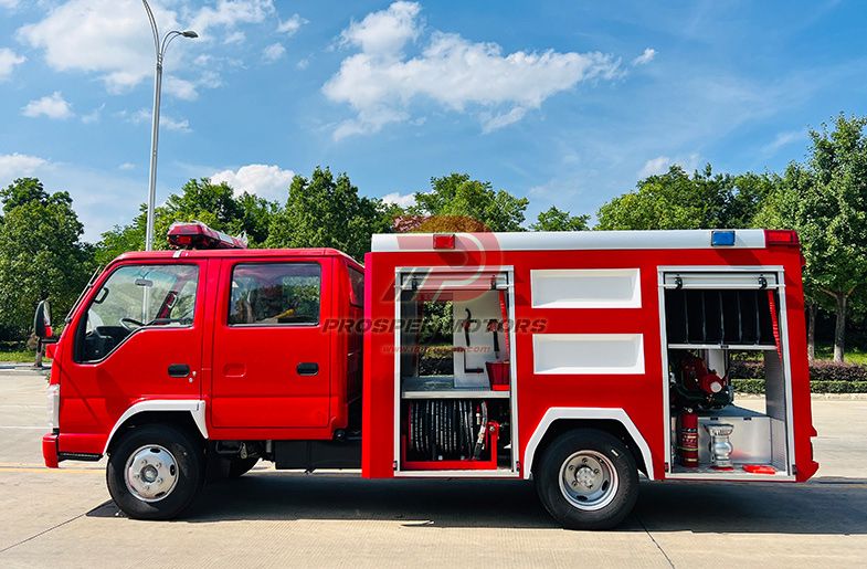 شاحنة إطفاء ISUZU ELF NKR سعة 1500 لتر