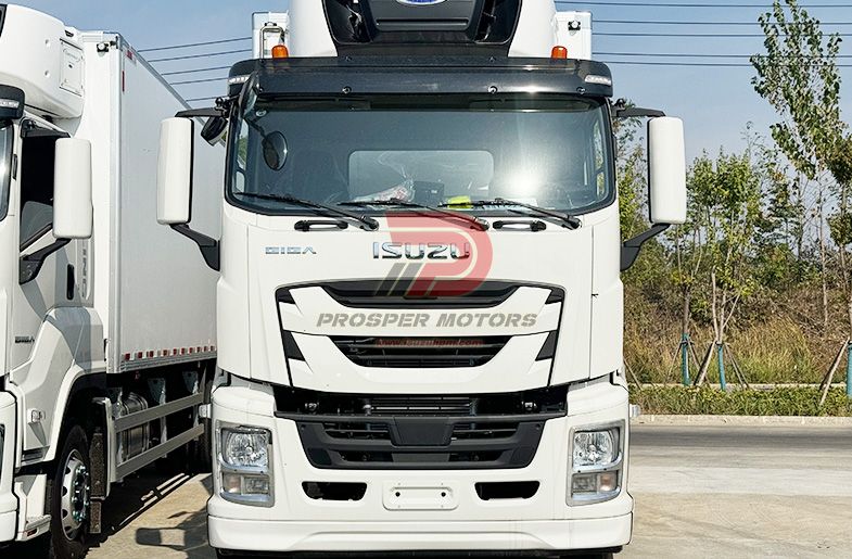 ISUZU FVR 4x2 6HK1 15Ton Chiller Van‌ Refrigerator Truck‌