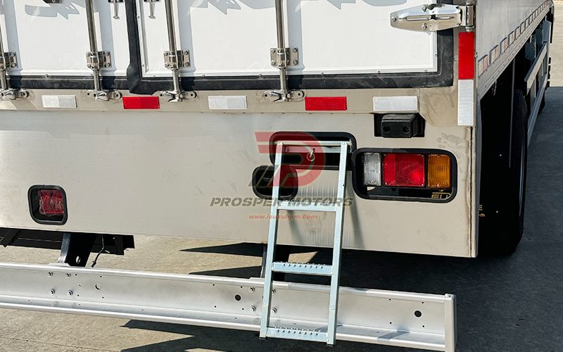 Disenyo sa Hook Rail alang sa FVR Chiller Truck