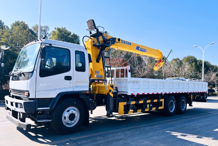 Isuzu China crane on truck for sale