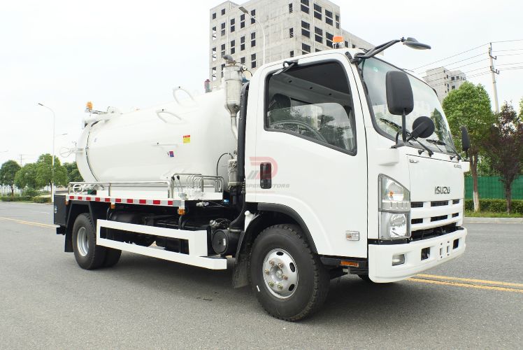 Isuzu China NQR Sewage Suction Truck
