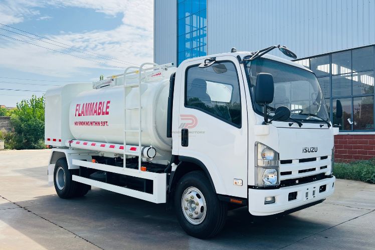 Qingling Isuzu 8000L tankkausauto