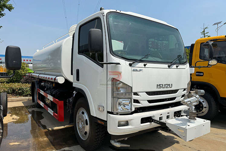 isuzu china water trucks price