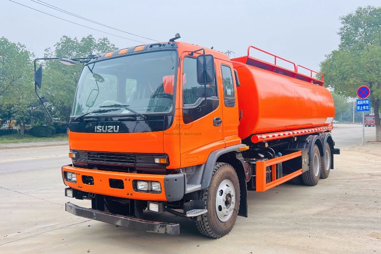 Isuzu FVZ ջրային տրանսպորտի բեռնատար