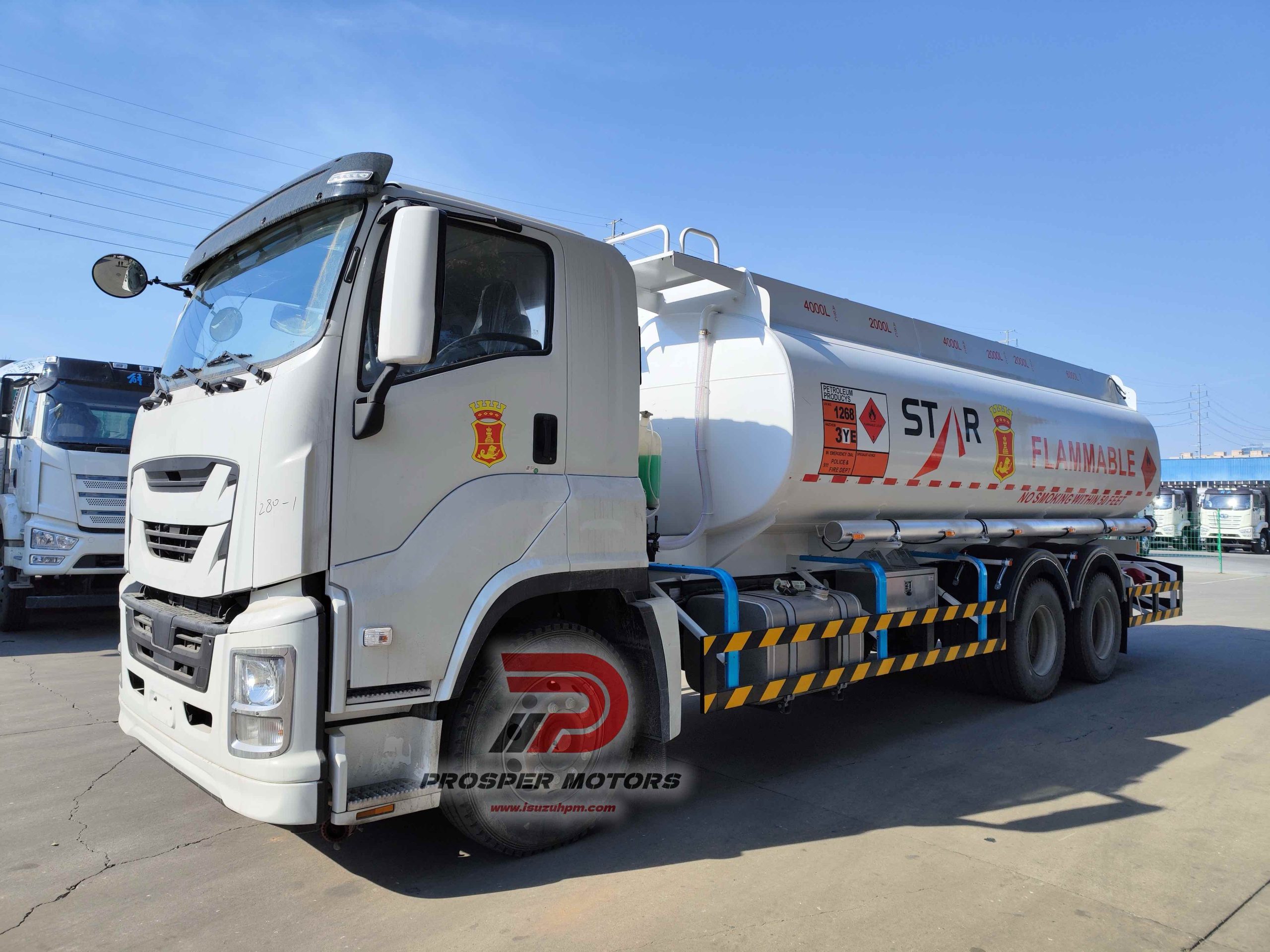 Isuzu 6x4 GIGA VC66 Camion-citerne de 24 000 L