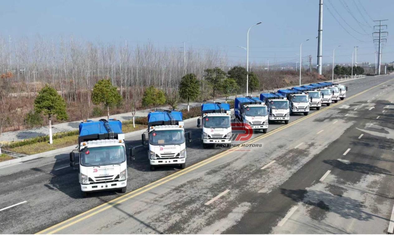 Isuzu FRR աղբատարներ 