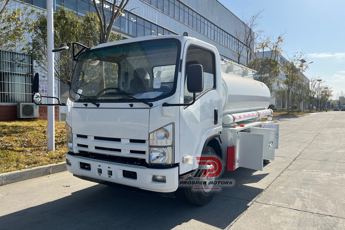 ISUZU 4X2 NPR 6000L FUEL