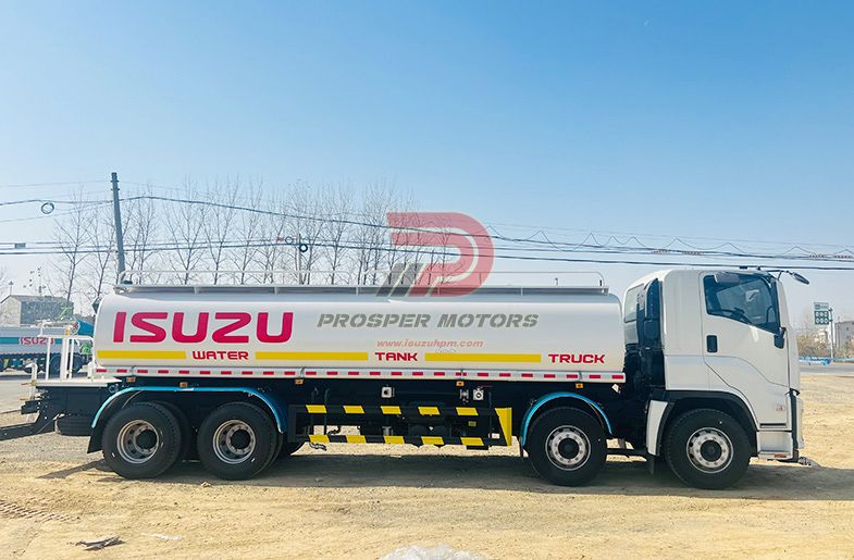 ISUZU GIGA 8X4 6UZ1 25Ton 25,000L پاڻي اسپريلر ٽرڪ