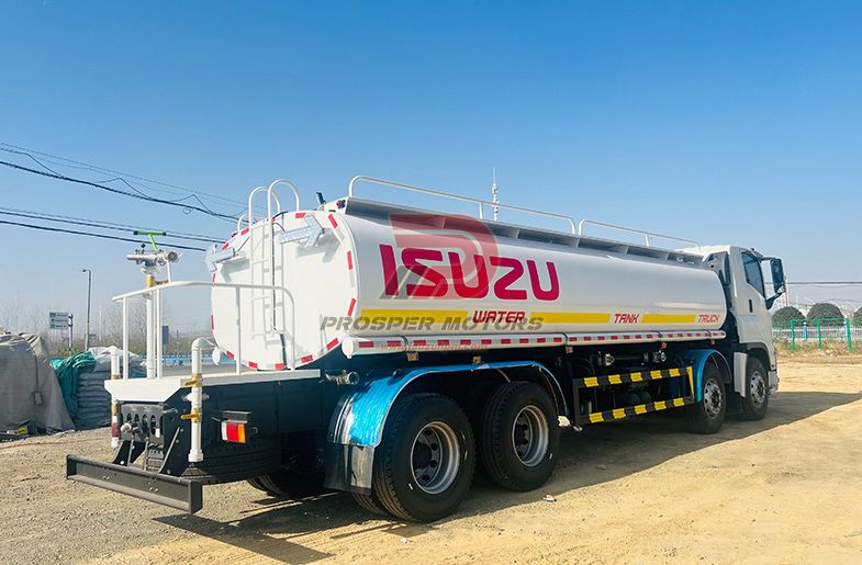 ISUZU GIGA 8X4 6UZ1 25Ton 25,000L پاڻي اسپريلر ٽرڪ