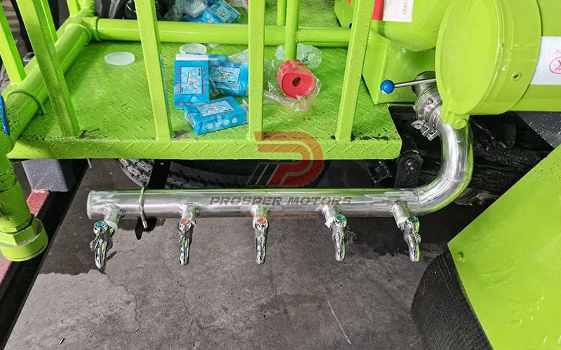 3000L ISUZU NKR ichimlik suvi idishining xususiyatlari