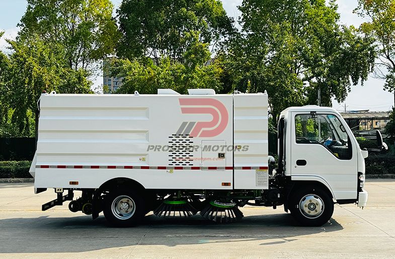 ISUZU QKR Euro3 3000 লিটার রোড সুইপ ট্রাক