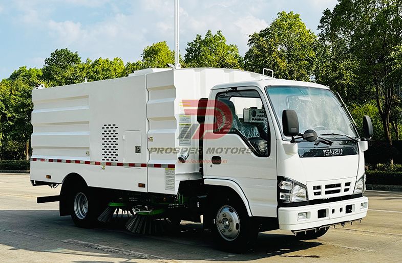 ISUZU QKR Euro3 3000 লিটার রোড সুইপ ট্রাক