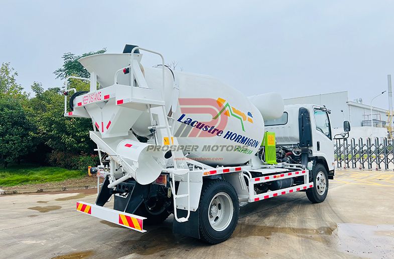 ISUZU FRR 4HK1 ENGINE 4X2 3M3 3CBM Beton Mikser Truck for sale