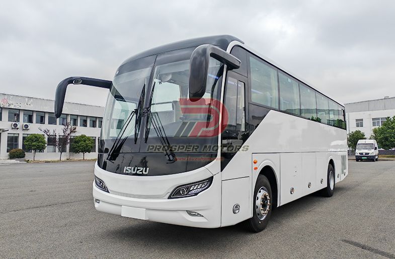 ISUZU 4x2 MT/AMT 55-65 նստատեղեր 12 մ մարզիչ ավտոբուս