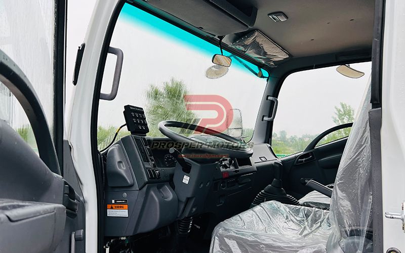 Trucail Dramhaíl ISUZU NPR Le Buntáistí Compactor