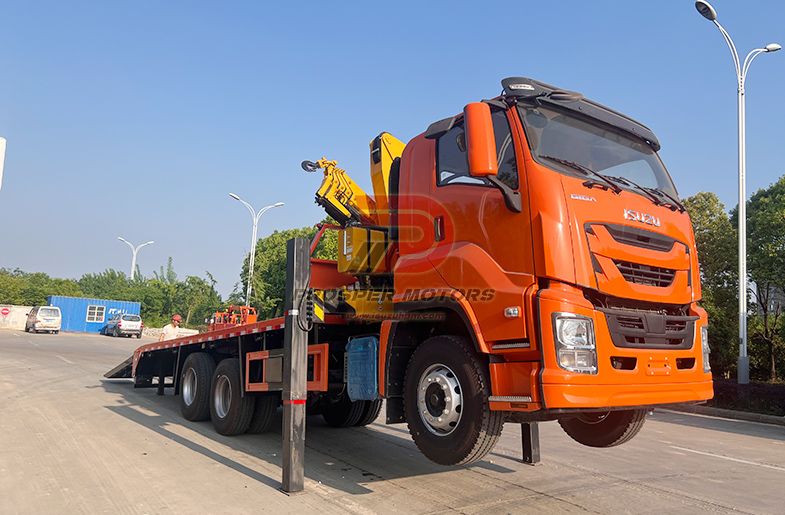 Самазагрузны грузавік ISUZU GIGA VC66 6X4 з 5-тонным кранам
