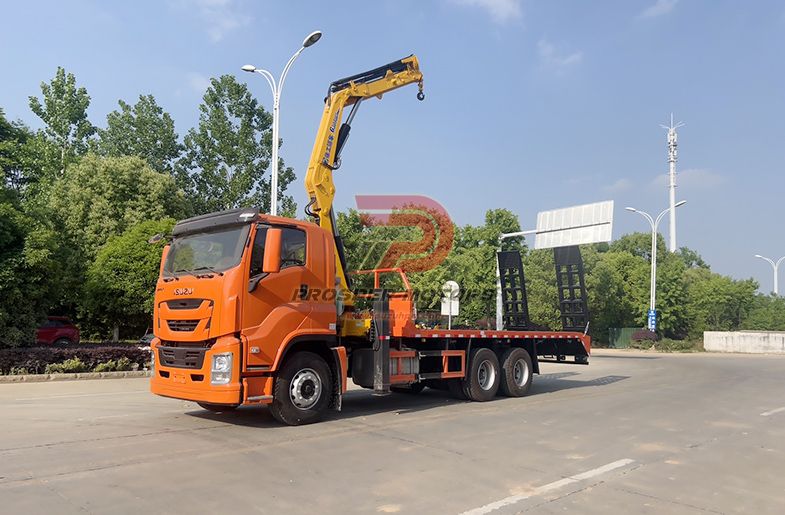 Самазагрузны грузавік ISUZU GIGA VC66 6X4 з 5-тонным кранам