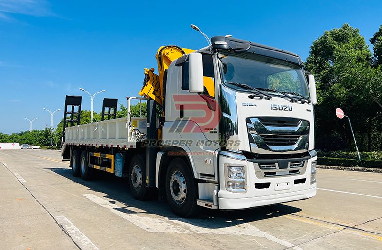 ISUZU GIGA VC66 8X4 ինքնաբեռնվող բեռնատար 10 տոննա կռունկով