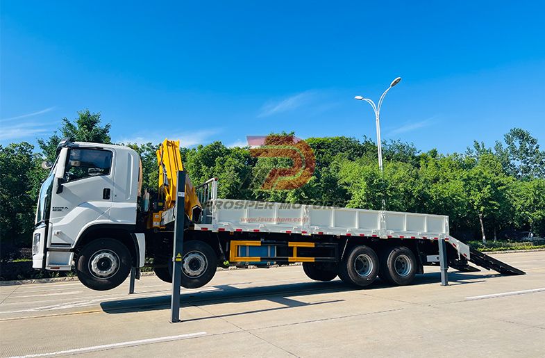 ISUZU GIGA VC66 8X4 ինքնաբեռնվող բեռնատար 10 տոննա կռունկով
