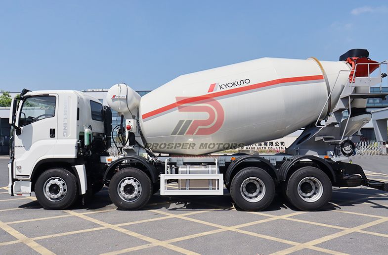 ISUZU GIGA 6UZ1 motora 8x4 12M3 12CBM Mixer Truck Self-Loading