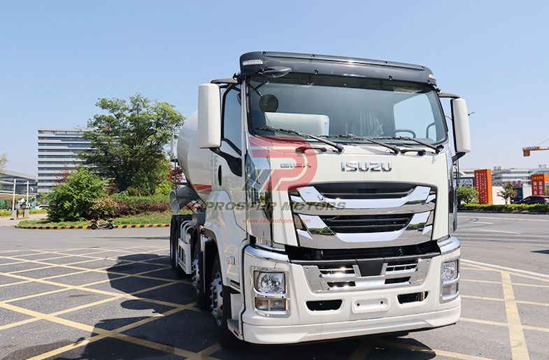 ISUZU GIGA 6UZ1 motora 8x4 12M3 12CBM Mixer Truck Self-Loading