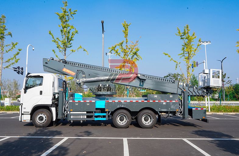 Havo ish platformasi 56m ISUZU GIGA 6X4