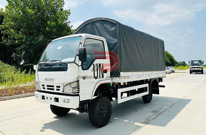 Camión todoterreno ISUZU QKR 4X4 4WD Engine Army Carrier Troops