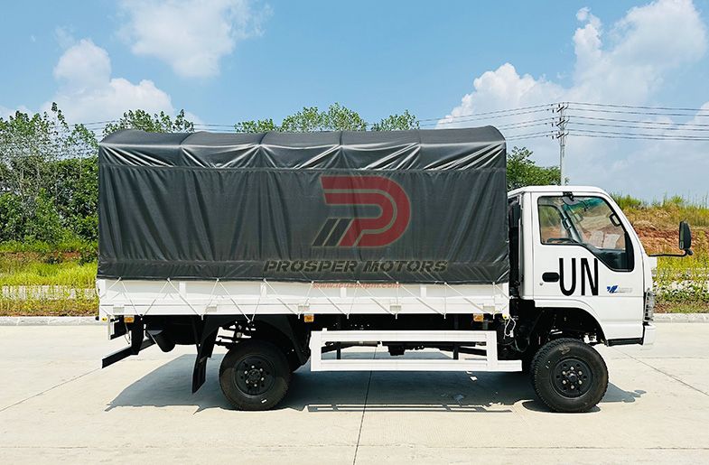 Camión todoterreno ISUZU QKR 4X4 4WD Engine Army Carrier Troops