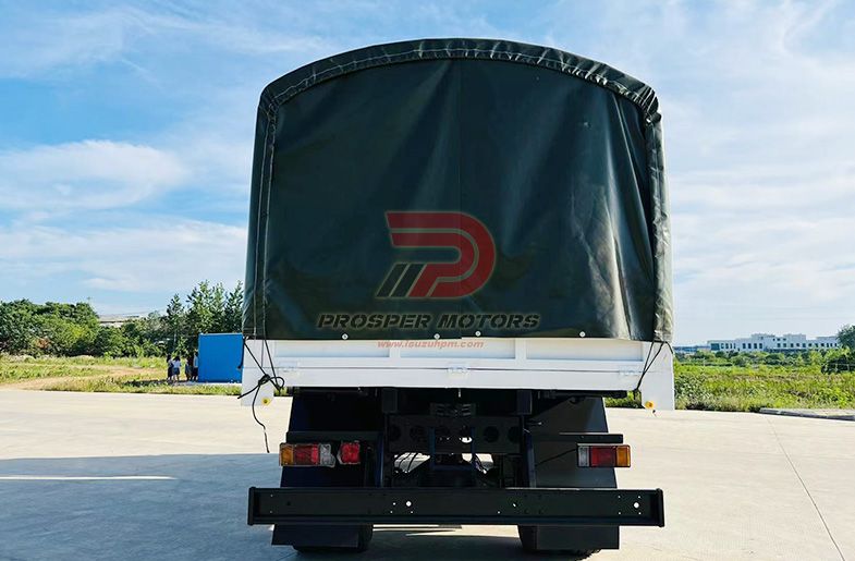ISUZU FTS 4X4 6HK1 AWD ملٹری ٹرک ترپال کے ساتھ
