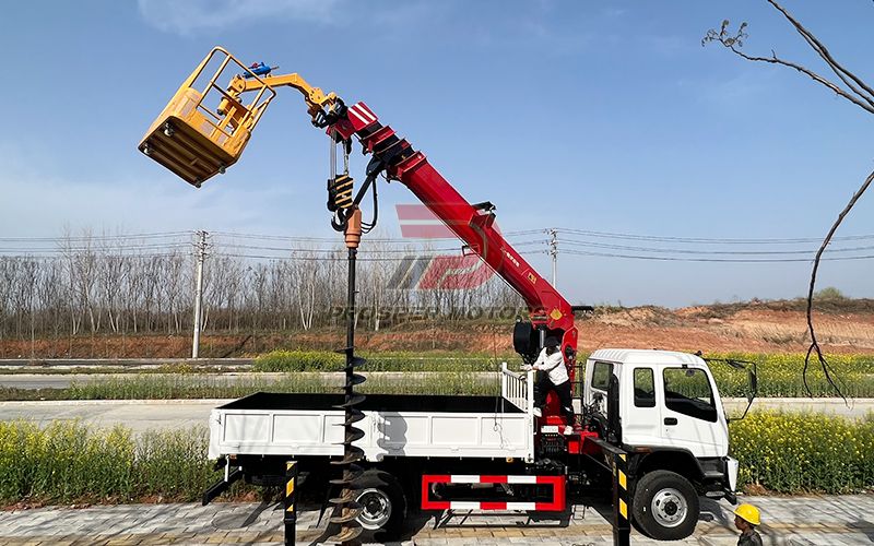 Camión de pluma con excavadora de barrena Fortalezas básicas