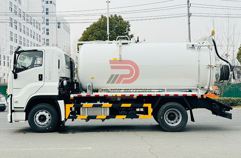 Combination dav hlau nqus tsev tanker ISUZU FVR 12 cubic 12m3 12000L