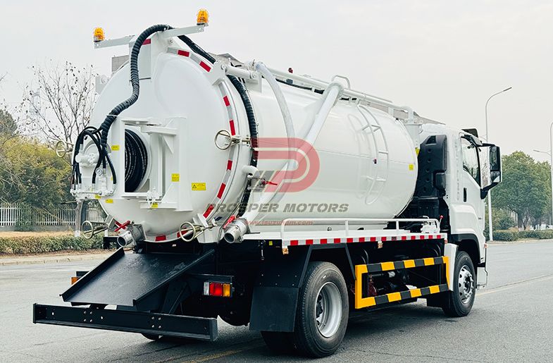 Combination dav hlau nqus tsev tanker ISUZU FVR 12 cubic 12m3 12000L