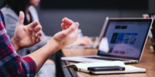 Assistência de marketing e promoção‌