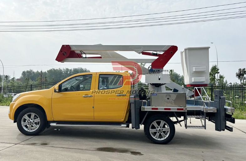 وانت ISUZU TAGA 4x4 دو کابینه گیلاس 12 متری