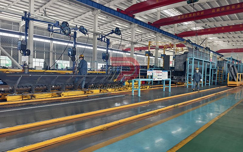 Bulk feed truck body workshop