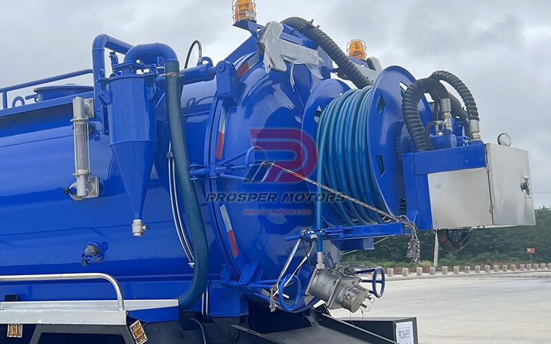 Предимства на ISUZU FSR Sewer Jet Vacuum Truck