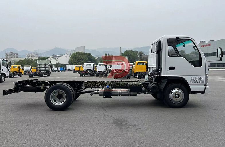 TELAIO DEL CAMION LEGGERO ISUZU NKR 4X2 4JH1 3.0L 120PS QINGLING