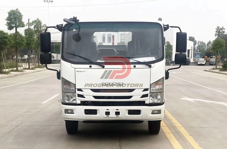 CAMION GARABGE CON SCARRABILE ISUZU 4X2 6W 8CBM FRR