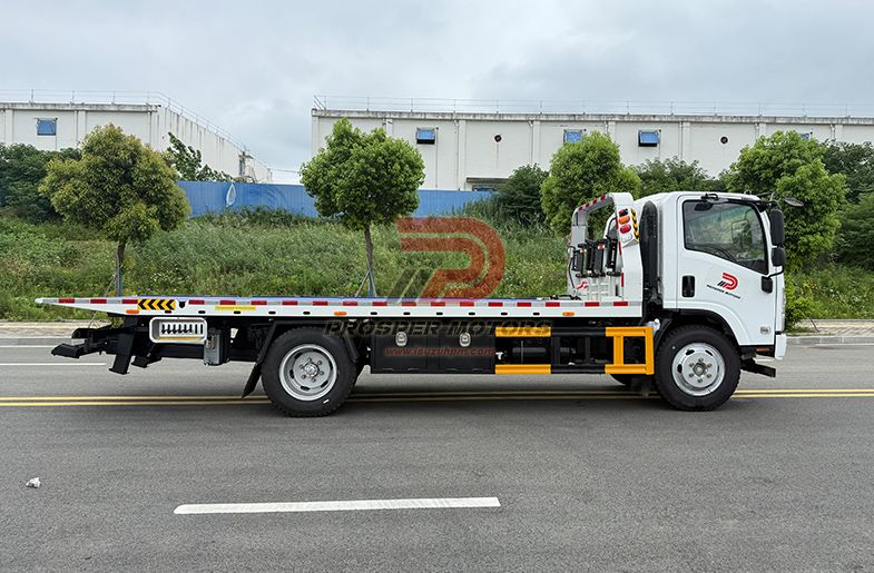Trucail Tarraingthe ISUZU 4X2 NPR 4T WRCKER