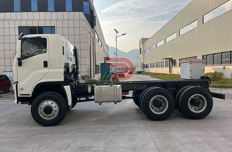 ايسوزو CYZ77P 6X6 6UZ1 10L 380PS ايسوزو تشينغلينغ جيجا هيكل شاحنة الطرق الوعرة