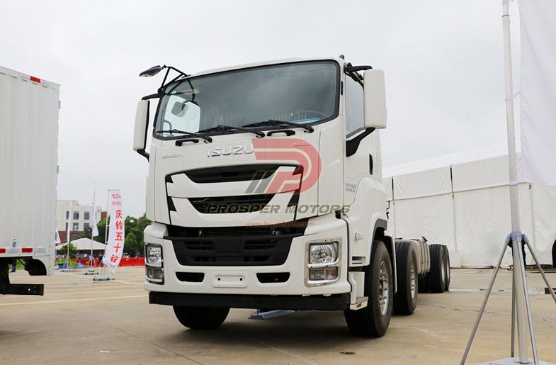 ISUZU CYH 8X4 6UZ1 10L 380PS GIGA TRUCK CHASSIS