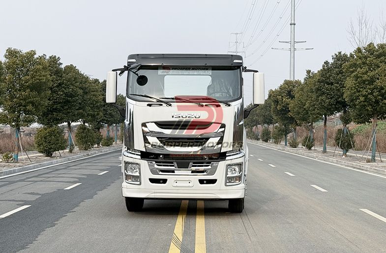 รถบรรทุกแชสซี ISUZU CYZ GIGA 6X4