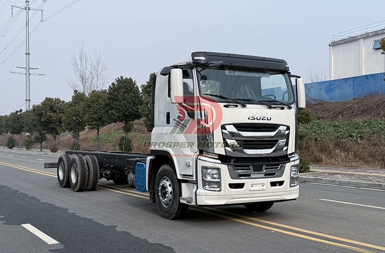 รถบรรทุกแชสซี ISUZU CYZ GIGA 6X4