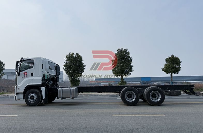 รถบรรทุกแชสซี ISUZU CYZ GIGA 6X4