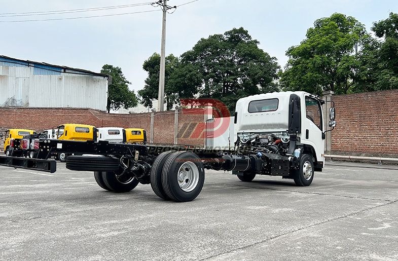 ISUZU FRR 4X2 4HK1 5.2L 190PS ISUZU FORWARD CAB ԵՎ ՇԱՍԻ