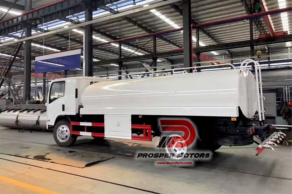 ISUZU FRR 4X2 Stainless Steel 5000L Milk Tank Truck