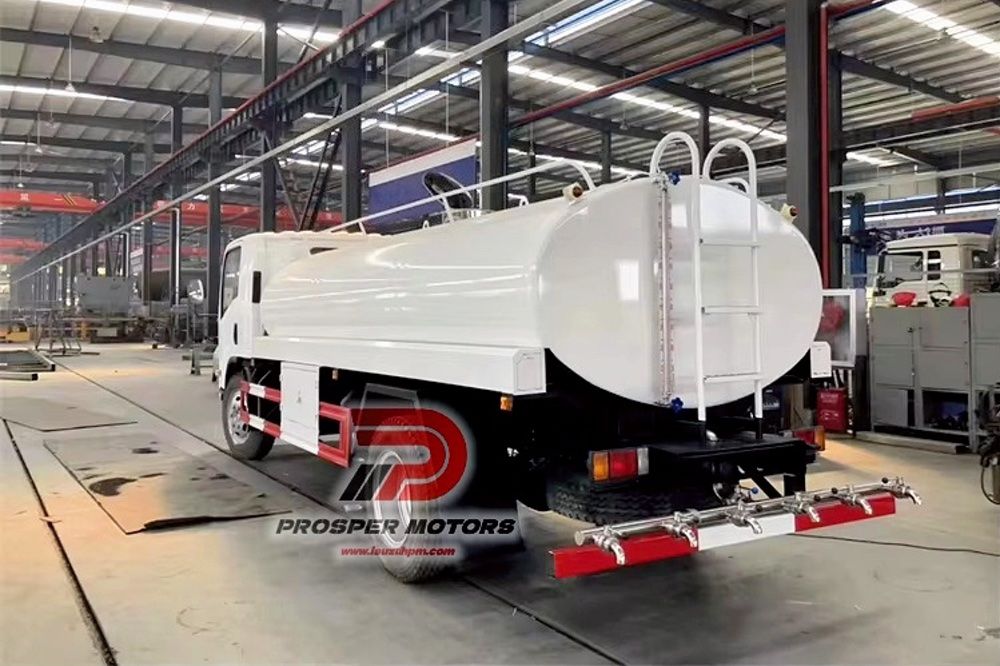 ISUZU FRR 4X2 Stainless Steel 5000L Milk Tank Truck